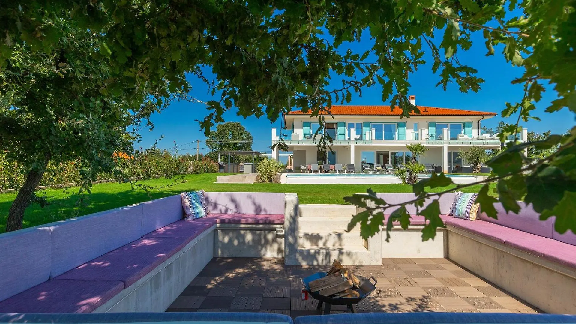 Villa Medici Jursici 0*,  Croatia